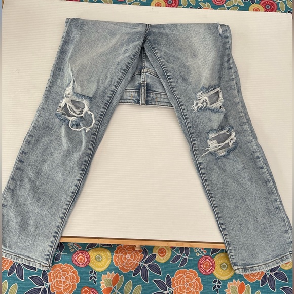 WILLOW & ROOT THE MOM JEAN. BUCKLE EXCLUSIVE - Picture 2 of 11